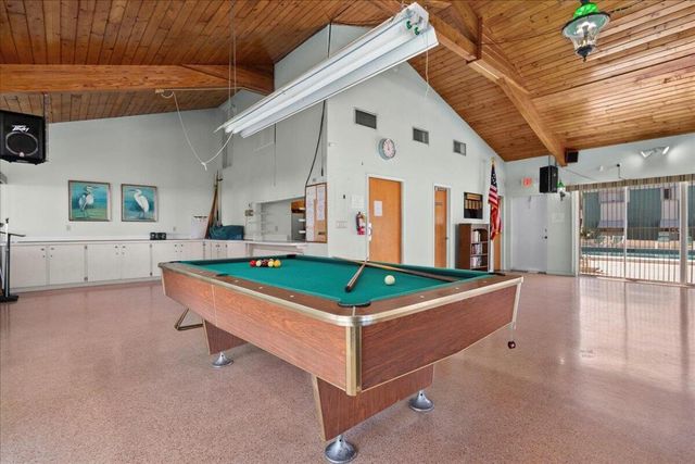 2004 Lake Osborne Drive 1, Lake Worth Beach, FL 33461