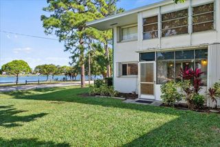 2004 Lake Osborne Drive 1, Lake Worth Beach, FL 33461