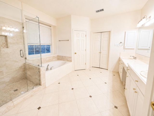 18283 Meandering Way, Dallas, TX 75252