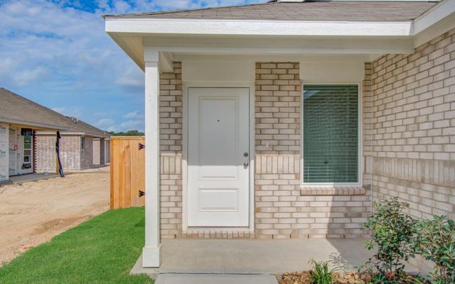 18054 Le Gotte Lane, New Caney, TX 77357