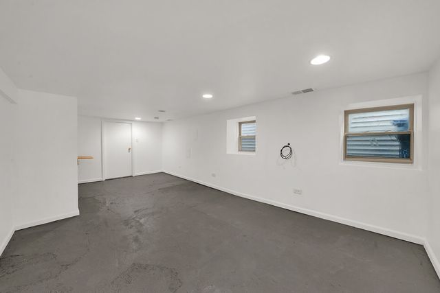 4328 N Kenneth Avenue, Chicago, IL 60641