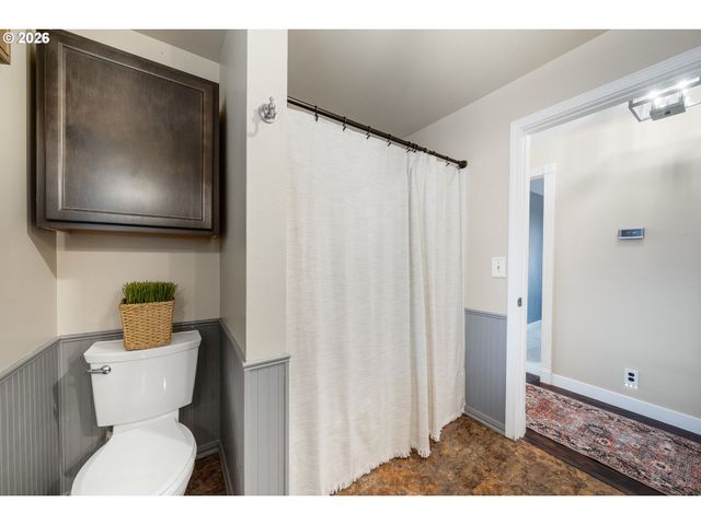 3513 ELWING Ave, Eugene, OR 97401