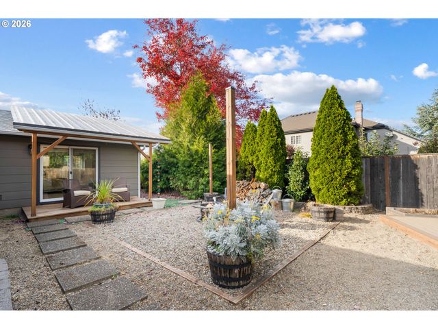 3513 ELWING Ave, Eugene, OR 97401