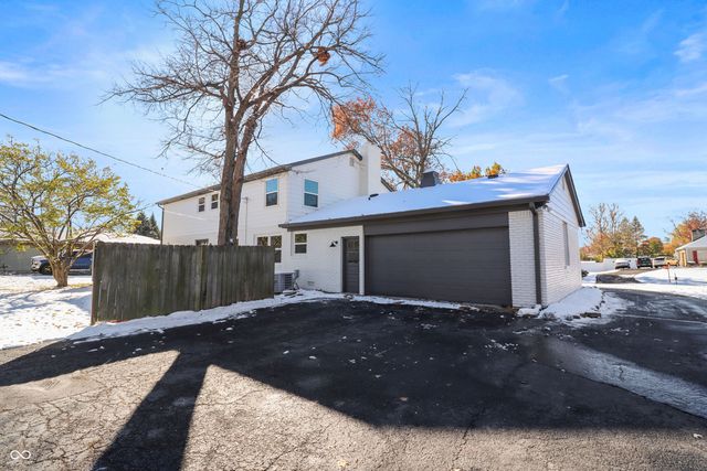 5329 Hedgerow Drive, Indianapolis, IN 46226