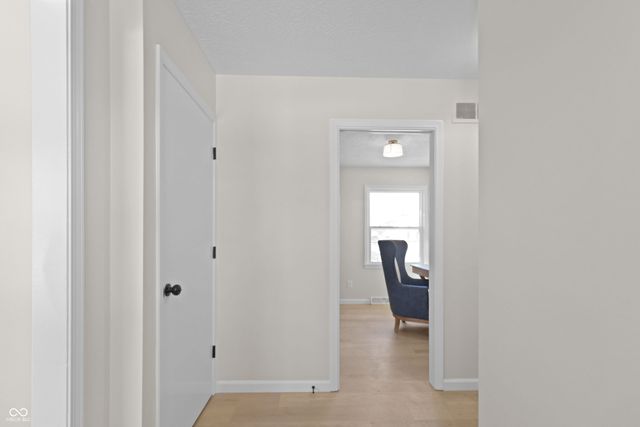 5329 Hedgerow Drive, Indianapolis, IN 46226