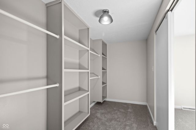 5329 Hedgerow Drive, Indianapolis, IN 46226