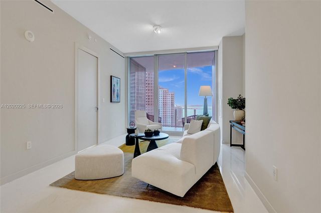 300 Biscayne Boulevard Way 2305W, Miami, FL 33131