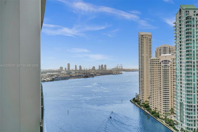 300 Biscayne Boulevard Way 2305W, Miami, FL 33131