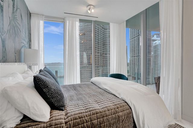 300 Biscayne Boulevard Way 2305W, Miami, FL 33131