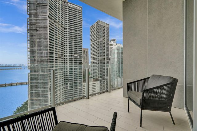 300 Biscayne Boulevard Way 2305W, Miami, FL 33131
