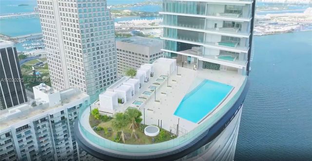 300 Biscayne Boulevard Way 2305W, Miami, FL 33131