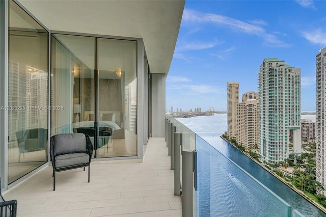 300 Biscayne Boulevard Way 2305W, Miami, FL 33131