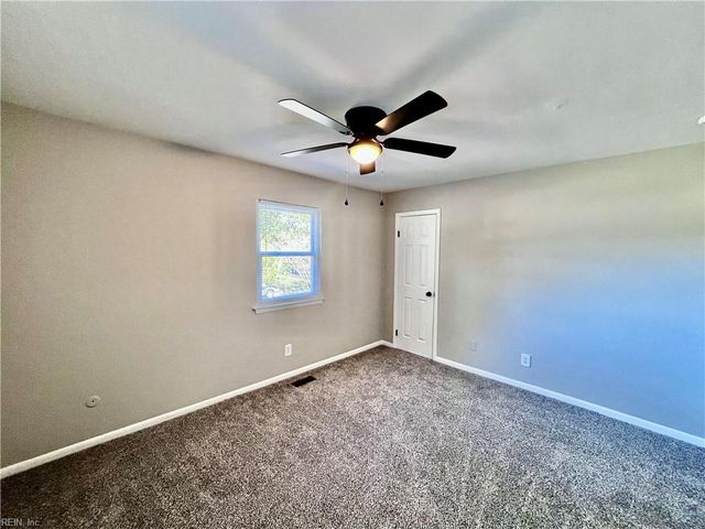 3237 Sir Meliot DR, Chesapeake, VA 23323