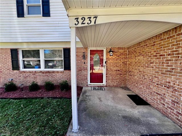 3237 Sir Meliot DR, Chesapeake, VA 23323