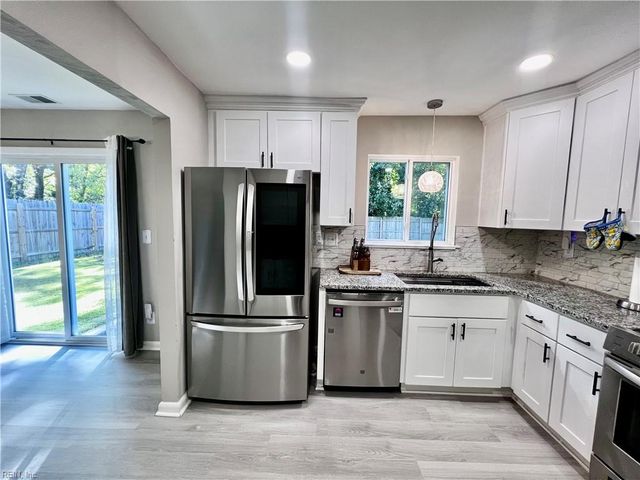 3237 Sir Meliot DR, Chesapeake, VA 23323