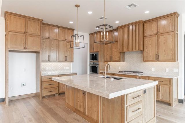 4216 Vista Drive, Norman, OK 73071