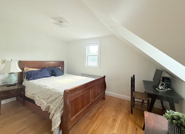 66 Wayne Ave, Watertown, MA 02453