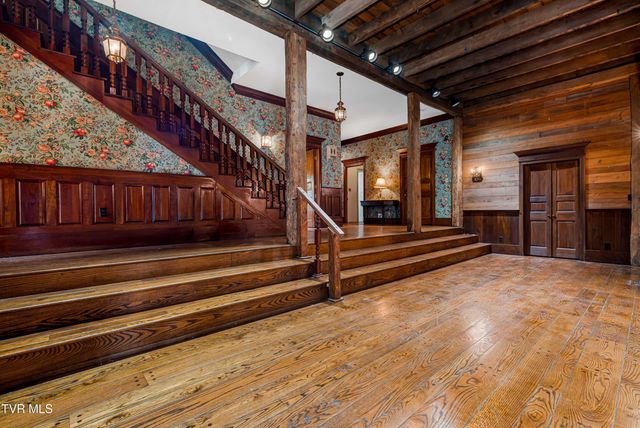 7 Llewellyn Wood, Johnson City, TN 37601