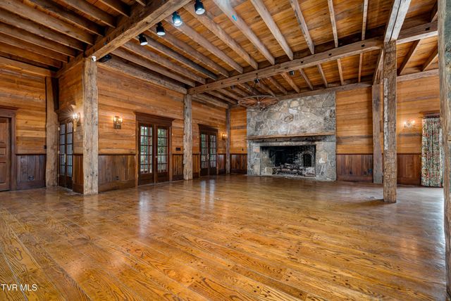 7 Llewellyn Wood, Johnson City, TN 37601