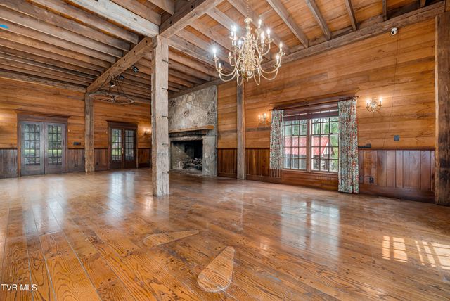 7 Llewellyn Wood, Johnson City, TN 37601