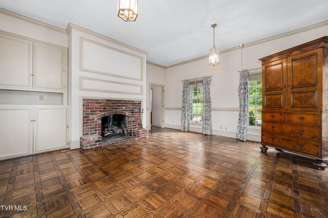 7 Llewellyn Wood, Johnson City, TN 37601