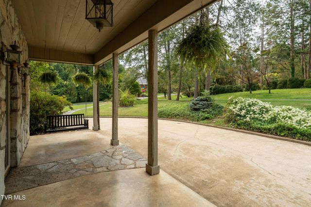 7 Llewellyn Wood, Johnson City, TN 37601