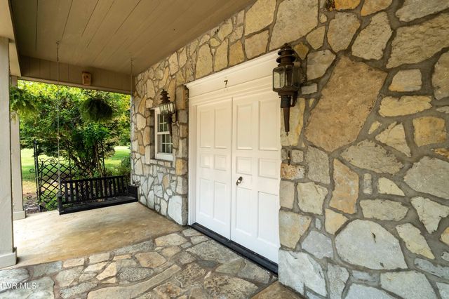 7 Llewellyn Wood, Johnson City, TN 37601