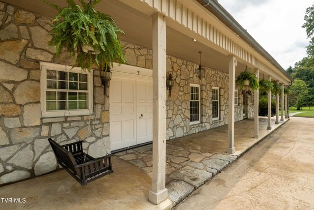 7 Llewellyn Wood, Johnson City, TN 37601