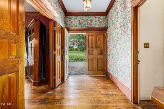 7 Llewellyn Wood, Johnson City, TN 37601