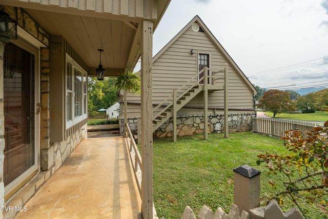 7 Llewellyn Wood, Johnson City, TN 37601