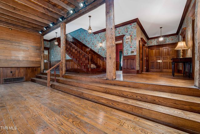 7 Llewellyn Wood, Johnson City, TN 37601