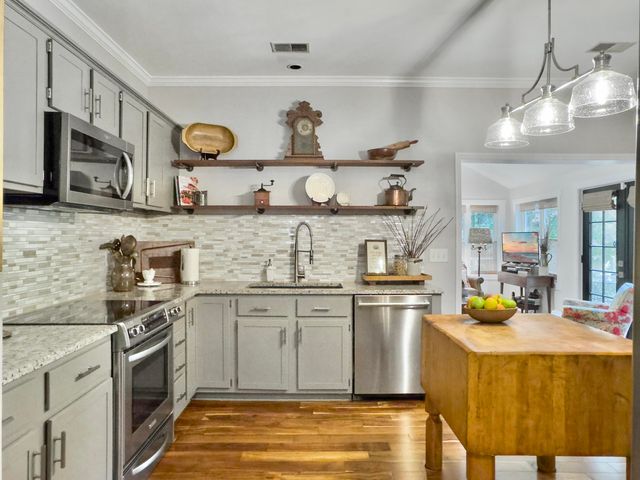 3429 Oxfordshire Lane, Mount Pleasant, SC 29466
