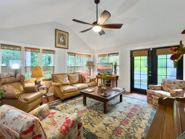 3429 Oxfordshire Lane, Mount Pleasant, SC 29466