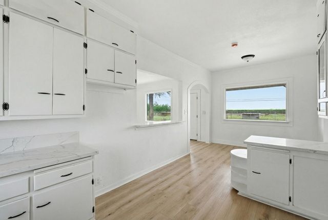 13787 Ave 232, Tulare, CA 93274