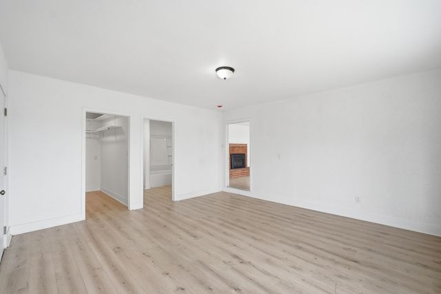 13787 Ave 232, Tulare, CA 93274