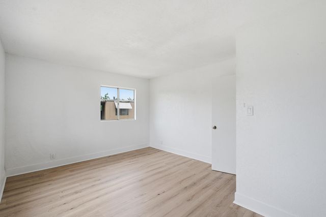 13787 Ave 232, Tulare, CA 93274