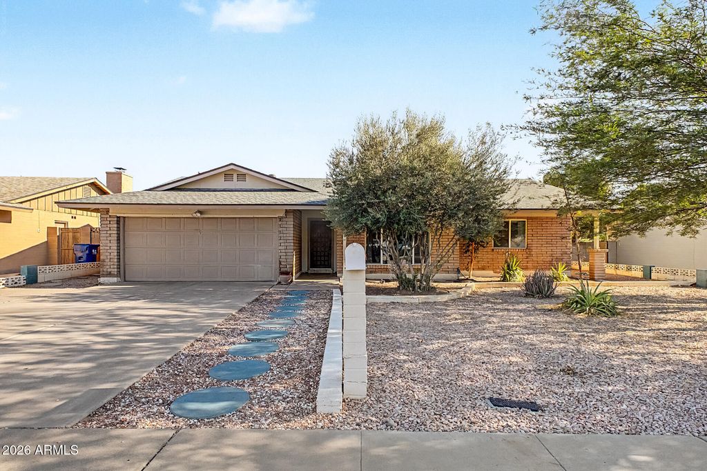 2117 E OXFORD Drive, Tempe, AZ 85283 — exterior