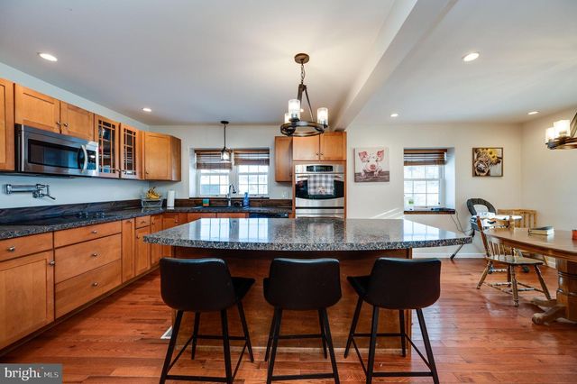 1109 UPPER VAN REED RD, Leesport, PA 19533