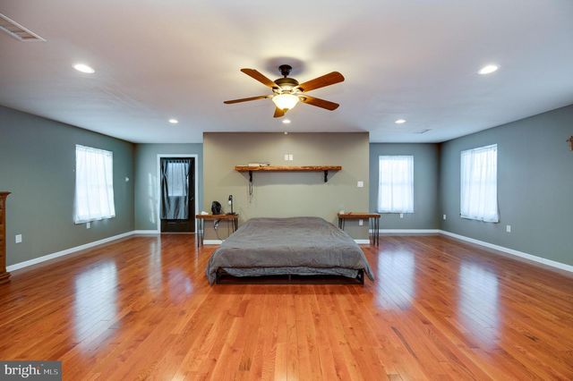 1109 UPPER VAN REED RD, Leesport, PA 19533