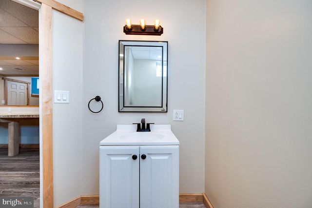 1109 UPPER VAN REED RD, Leesport, PA 19533