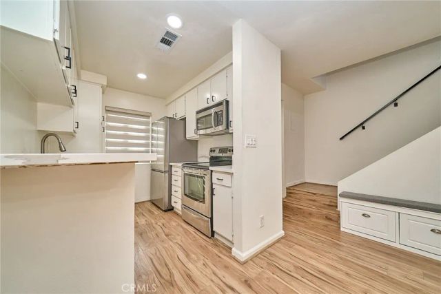 1701 Neil Armstrong 104, Montebello, CA 90640