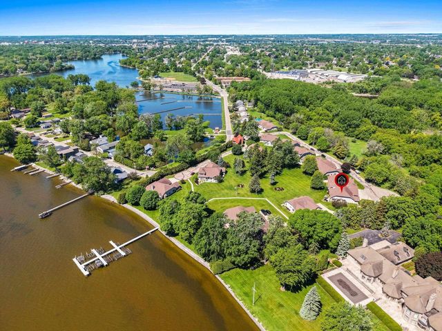 945 BRIGHTON DRIVE, Menasha, WI 54952