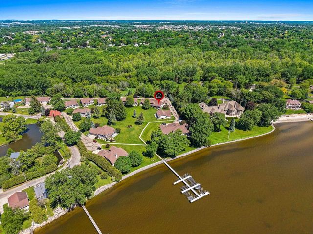 945 BRIGHTON DRIVE, Menasha, WI 54952