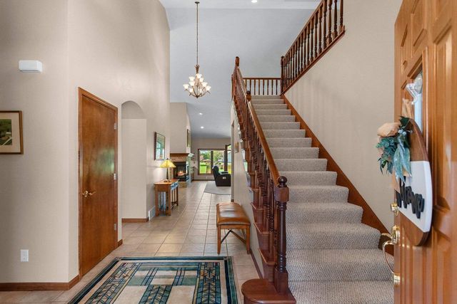 945 BRIGHTON DRIVE, Menasha, WI 54952