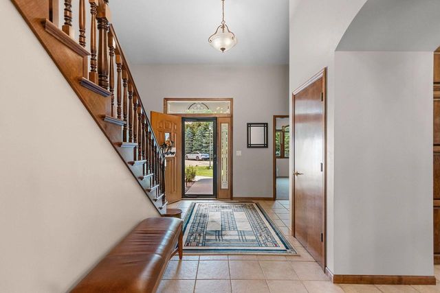 945 BRIGHTON DRIVE, Menasha, WI 54952