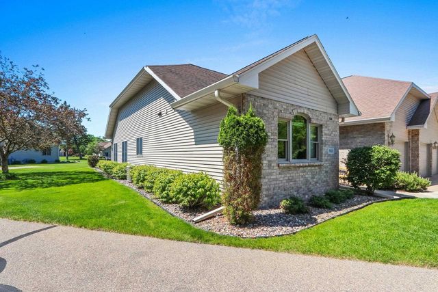 945 BRIGHTON DRIVE, Menasha, WI 54952