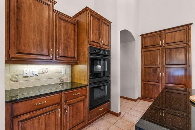 945 BRIGHTON DRIVE, Menasha, WI 54952