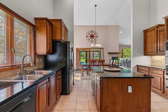 945 BRIGHTON DRIVE, Menasha, WI 54952