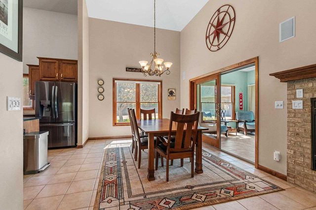 945 BRIGHTON DRIVE, Menasha, WI 54952