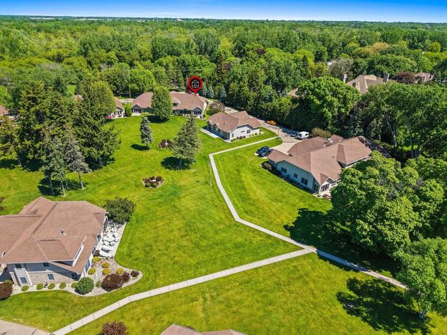 945 BRIGHTON DRIVE, Menasha, WI 54952
